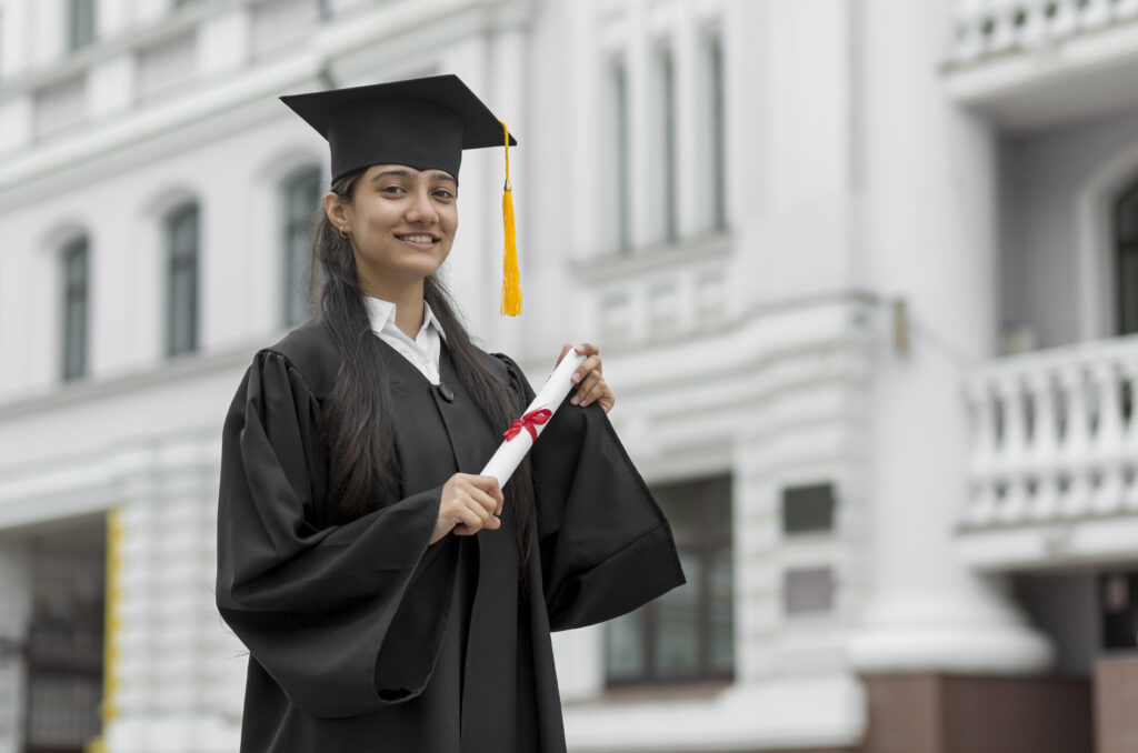 Top 5 Govt Scholarships: ये हैं भारत सरकार की 5 बेस्ट स्कॉलरशिप, जिसे मिल गई उसे पढ़ाई खर्च की नो टेंशन!