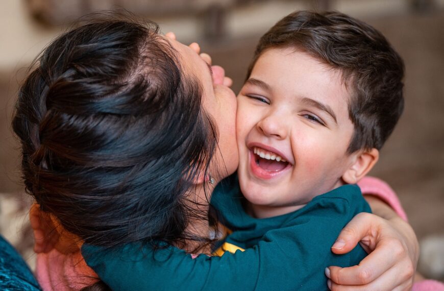 Parenting Tips: माता पिता को इस वक्त जरूर करें अपने बच्चों का भरपूर सपोर्ट, नहीं तो होगी भविष्य में बड़ी परेशानी