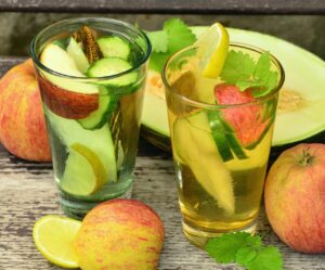 कुछ प्रभावी Detox drinks और उनके फायदे