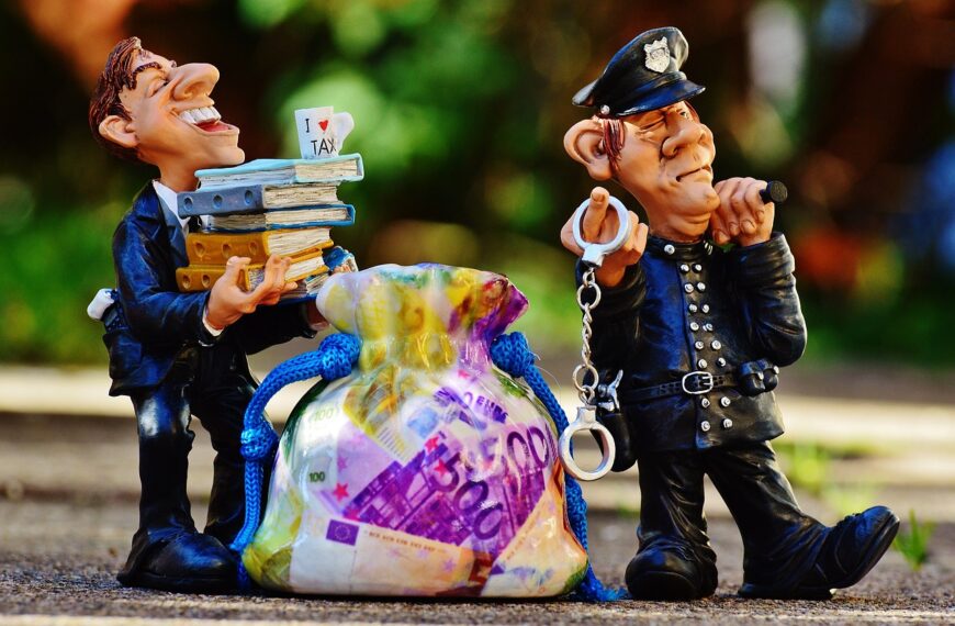 Avoid Financial Fraud: 2025 में फाइनेंशियल फ्रॉड से कैसे बचें? जानिए 12 स्मार्ट और सुरक्षित तरीके!