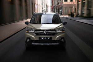 Innova और Tata SUV का बाप बनकर लौटा Maruti का प्रीमियम 7 सीटर MPV Suzuki XL7 फैमिली कार, 67,000 बंपर डिस्काउंट के साथ पाएं