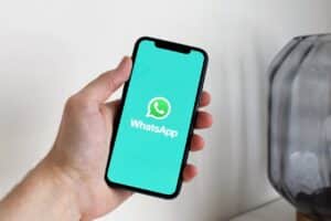 WhatsApp में आया टॉप 7 नया AI फीचर: अब बिना खोले जानें मैसेज में क्या लिखा है!कौन कर सकता है इस्तेमाल