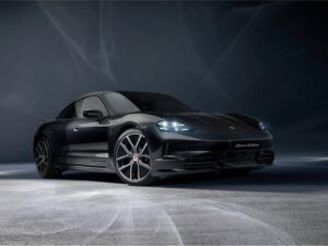 Porsche Taycan 4S Black Edition भारत में लॉन्च – सिर्फ 3.7 सेकंड में उड़ती है, कीमत सुन उड़ जाएंगे होश!