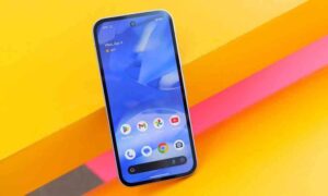 Best Selling Smartphones Under Rs 50,000: प्रीमियम सेगमेंट में फ्लैगशिप कैमरा, AI फीचर्स और दमदार बैटरी के साथ