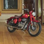 सिर्फ ₹11,500 में खरीदें Royal Enfield Classic 350 - जानिए EMI प्लान और पूरी डिटेल!