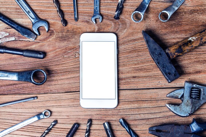 Smartphone Tips : फोन बार-बार स्लो या हैंग हो रहा है? अपनाएं ये 5 आसान उपाय,1 मिनट में दूर होगी परेशान
