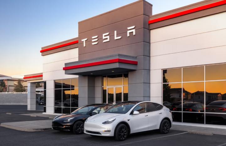 Tesla Lover's के लिए Good News: Tesla का दूसरा शोरूम अब दिल्ली में भी, जानें कब और कहां खुलेगा नया शोरूम और पूरा पता