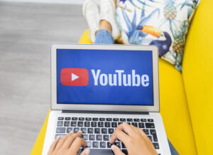 Free YouTube Premium: 1 साल के लिए फ्री मिल रहा यूट्यूब प्रीमियम, लेकिन करना यह काम होगा