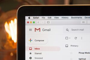 Gmail यूजर्स के लिए Google की सख्त चेतावनी: तुरंत बदलें पासवर्ड और ऑन करें 2SV