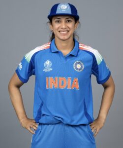 Smriti Mandhana NetWorth : करोड़ों की मालकिन हैं टीम इंडिया की ये स्टार क्रिकेटर, क्रिकेट के अलावा करती हैं कई बिजनेस से कमाई