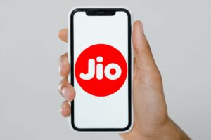 200 रुपये से कम में Jio के धमाकेदार प्लान—डेली डेटा, अनलिमिटेड कॉलिंग और फ्री OTT बेनिफिट